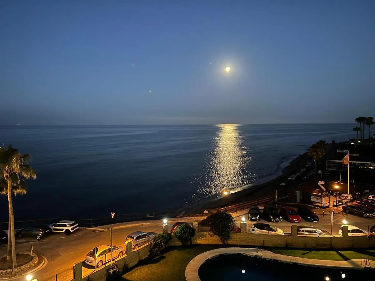 Ribera Playa Alhamar Apartment Sitio de Calahonda