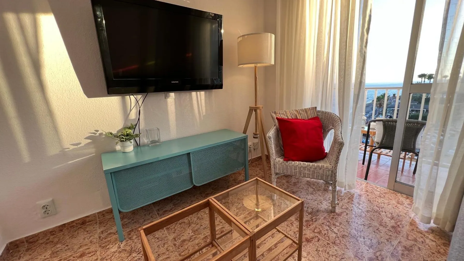 Ribera Playa Alhamar Apartment Sitio de Calahonda